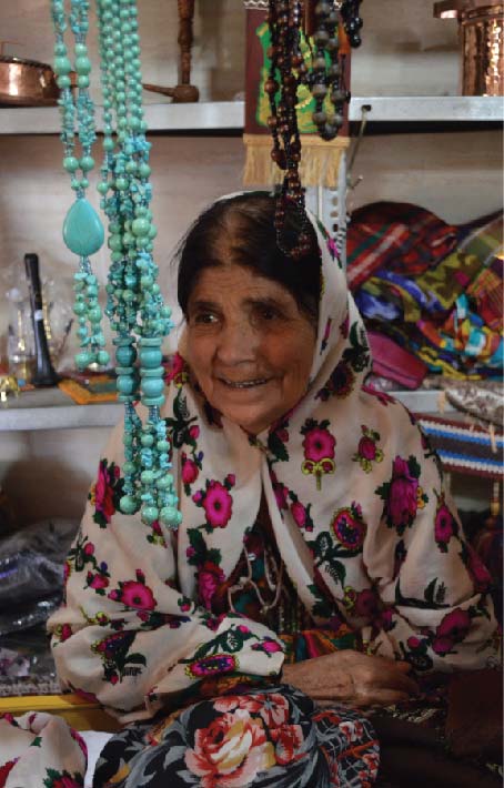 Abyaneh lady