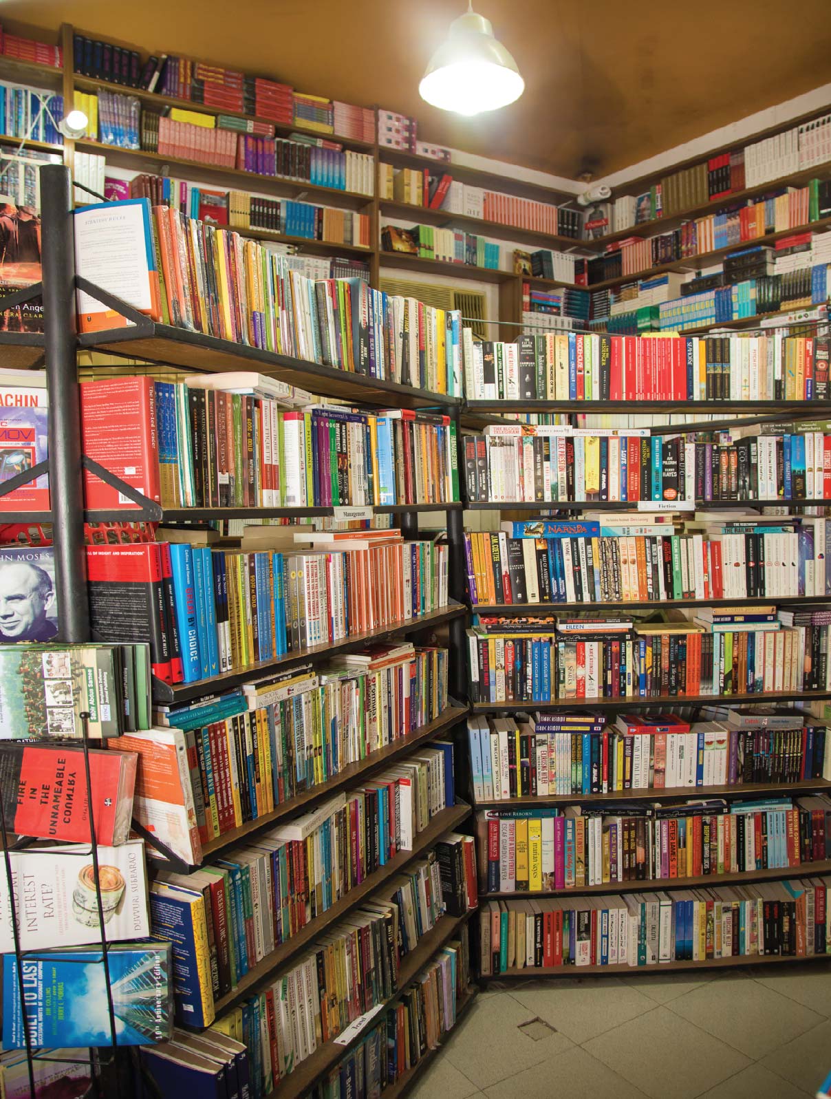 A list of goto places for book lovers in Dhaka